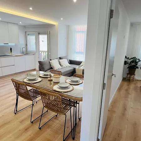 Ria Living - Mar 03 *