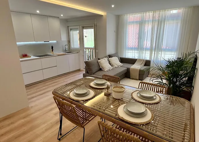 Ria Living - Mar 03 아파트