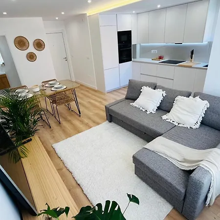 Ria Living - Mar 03 * Cee